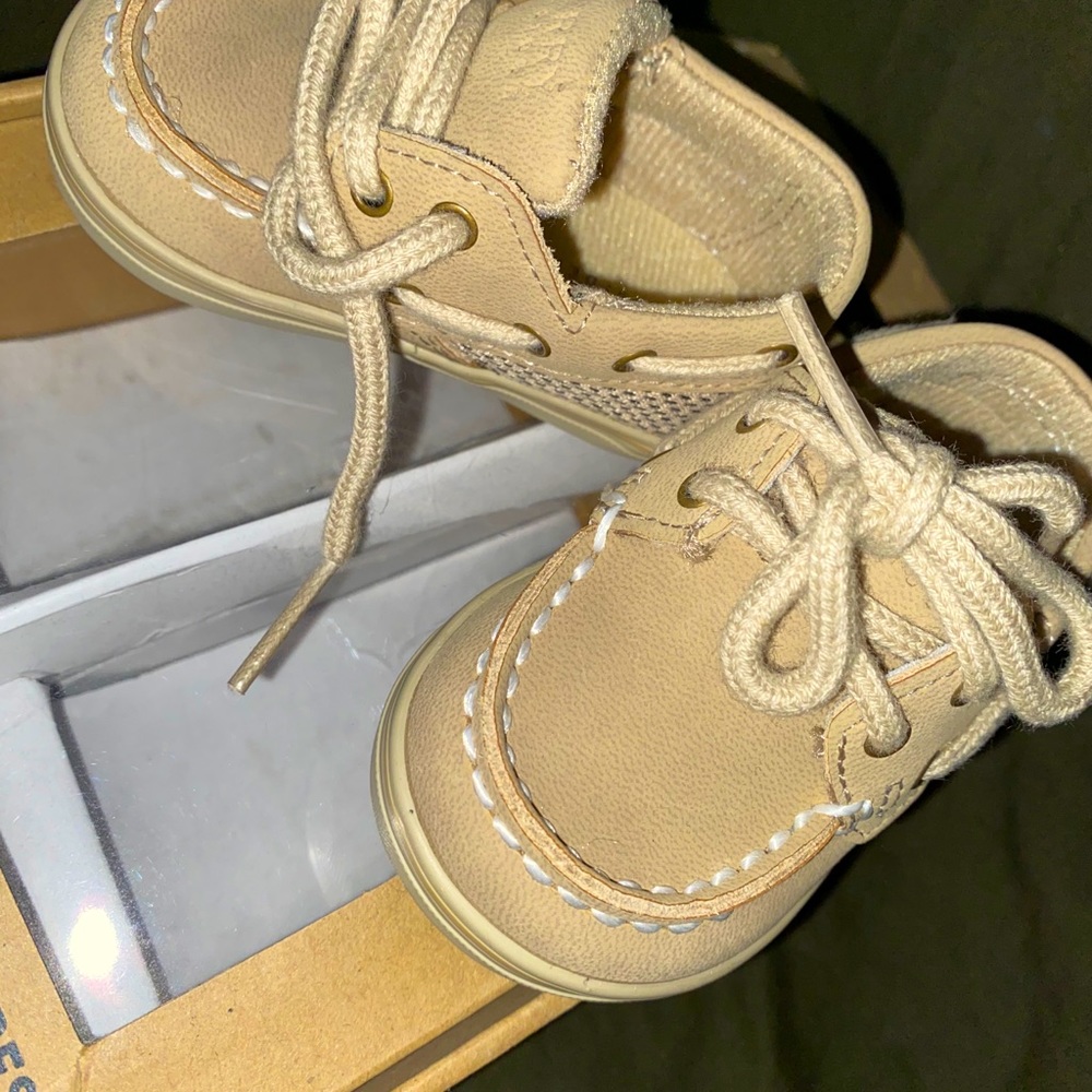 1 month old tan sperry ☺️